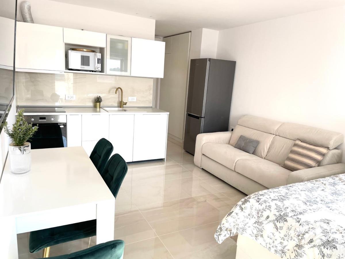 Apartment Vila ** Stinica Kültér fotó